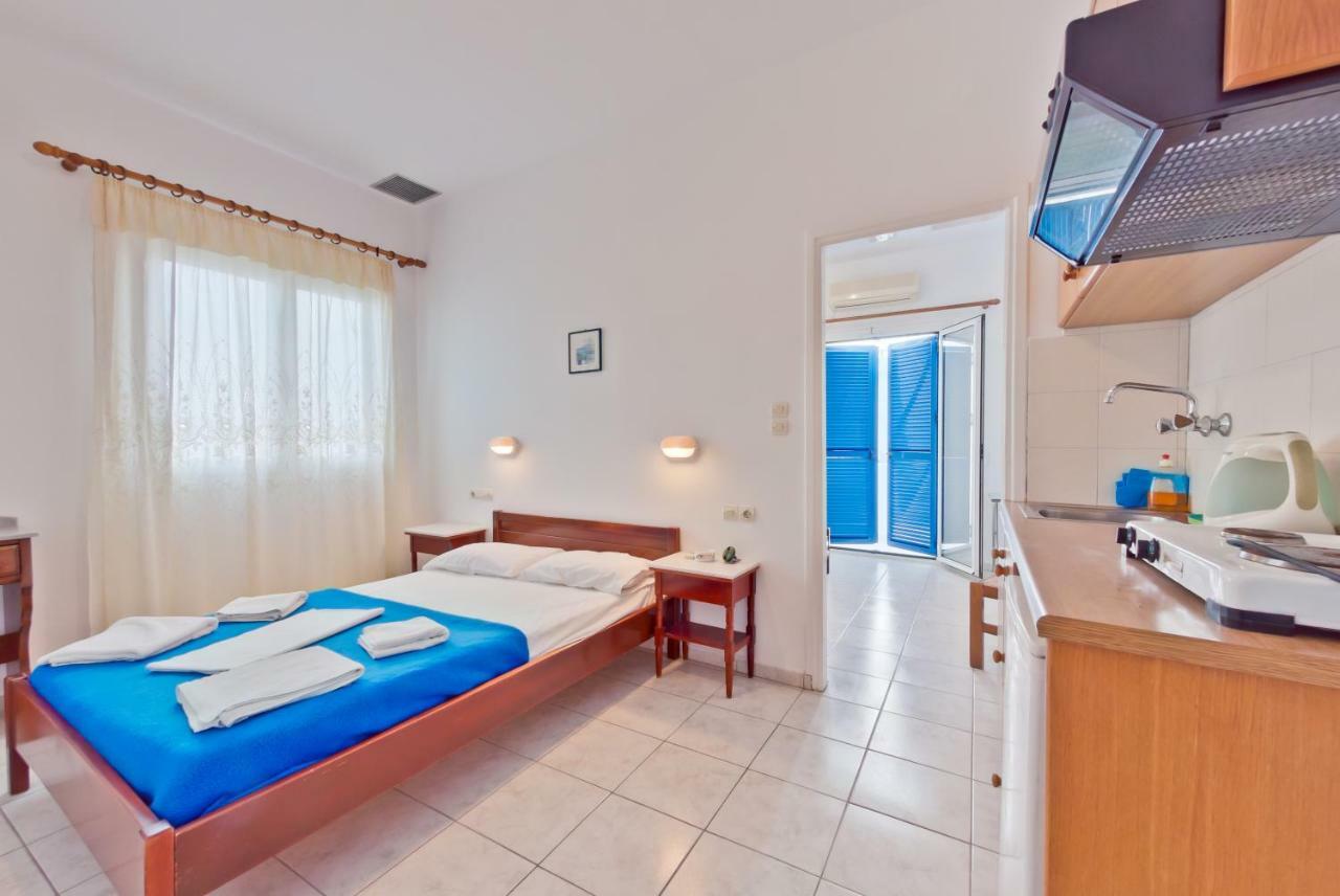 Paris Rooms Antiparos Exterior photo